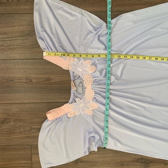 Night Gown - Picture 6 of 8